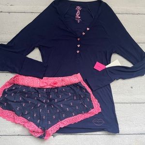 Betsey Johnson Pajama Shorts and Long Sleeve top Set Size Medium